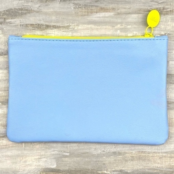 𝅺ipsy Makeup Bag | Power Moves - Picture 3 of 4